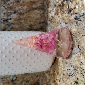 Epoxy Carnation Ring Prism